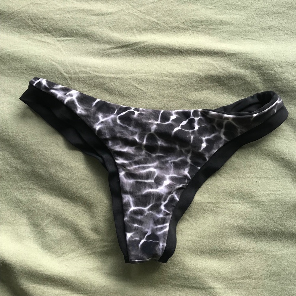 Issa De Mar Bikini Set - Picture 5 of 6